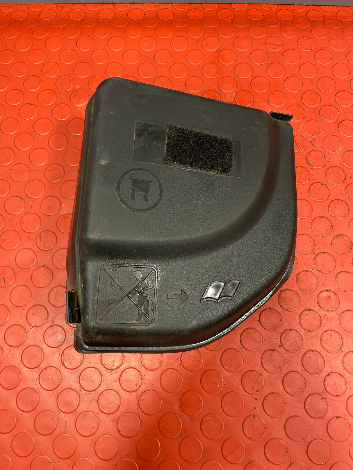 Citroen Berlingo/ Peugeot Partner FUSE BOX COVER 2008-2018 P/N 9658418180