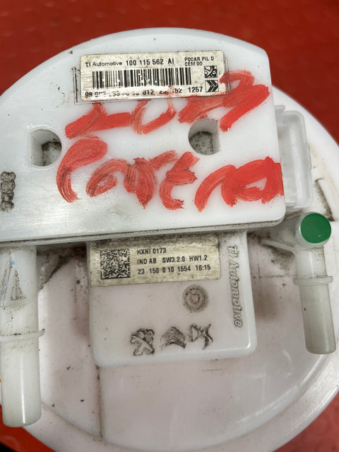 Citroen Berlingo/Peugeot Partner/Vauxhall Combo/Toyota Proace City 1.5 FUEL TANK SENDER UNIT 2019-2024 P/N 9809359380 / 100115562AI