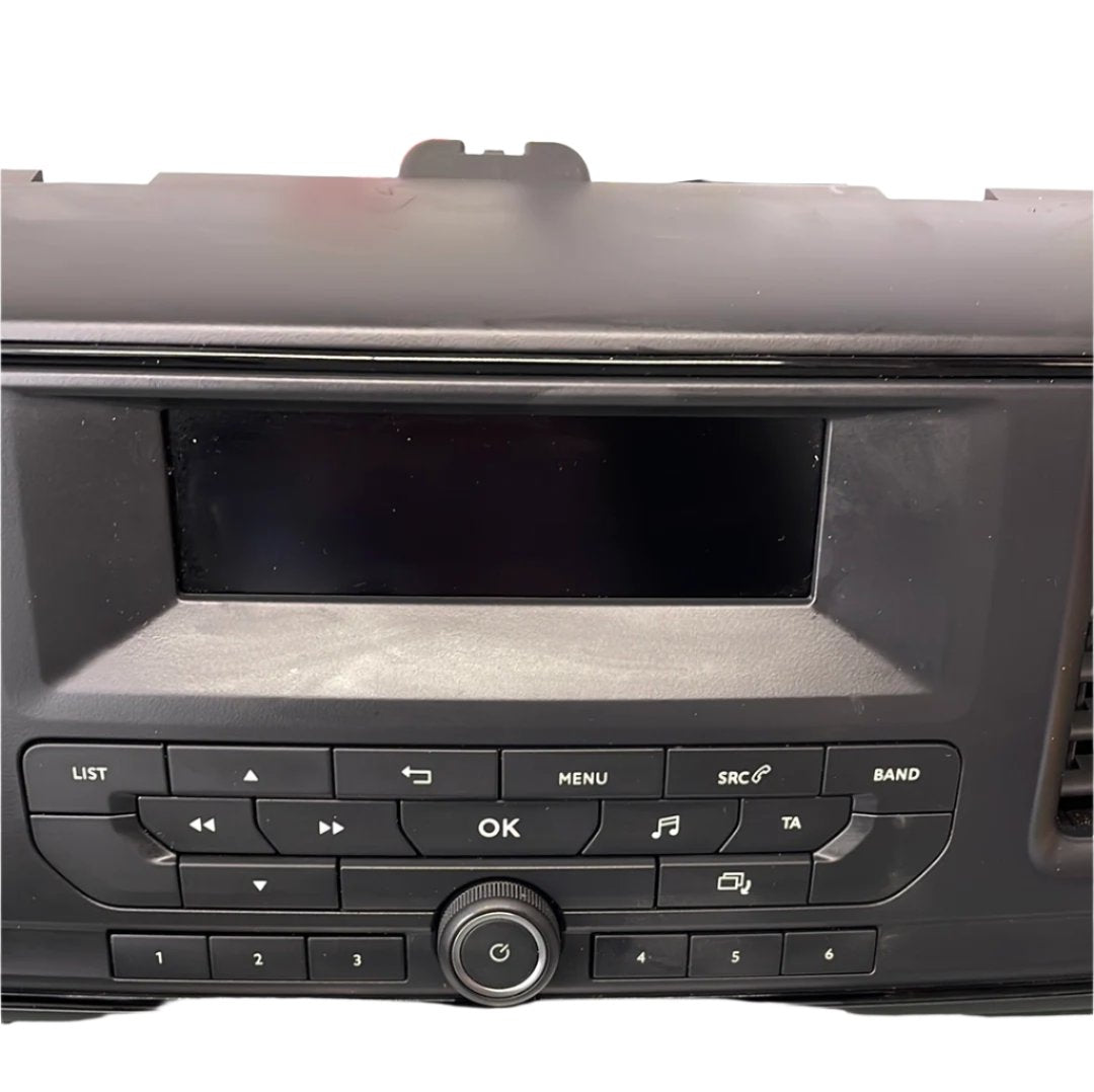2020 Vauxhall Vivaro Radio screen, head-unit and controls