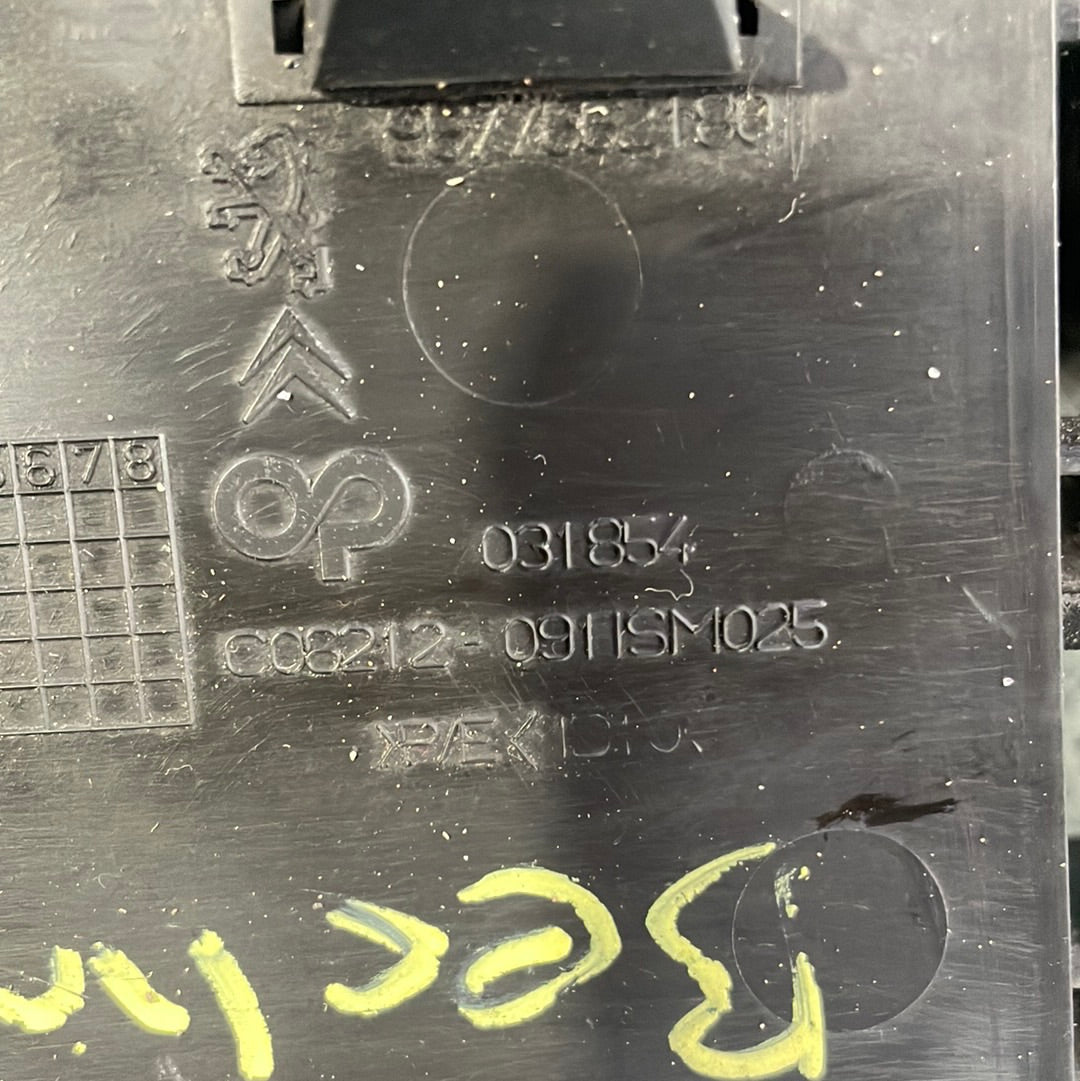 Citroen Berlingo FRONT GRILL LOWER SECTION 2015 P/N 9677603680