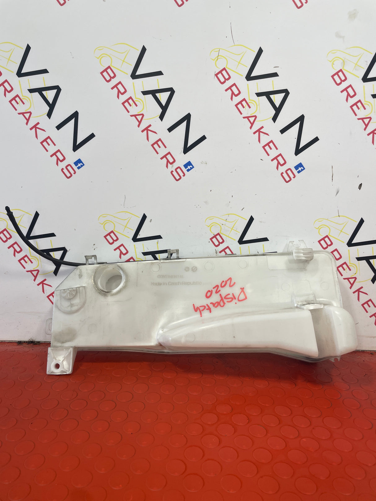 Vauxhall Vivaro/ Citroen Dispatch/ Peugeot Expert/ Toyota Proace 2017 –2023 Washer Bottle  (WITH PUMP)   P/N 9809803680