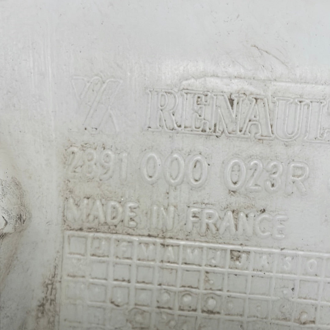 Renault Master WASHER FLUID BOTTLE (WITH PUMP)  2010-2018 P/N 2891000023R