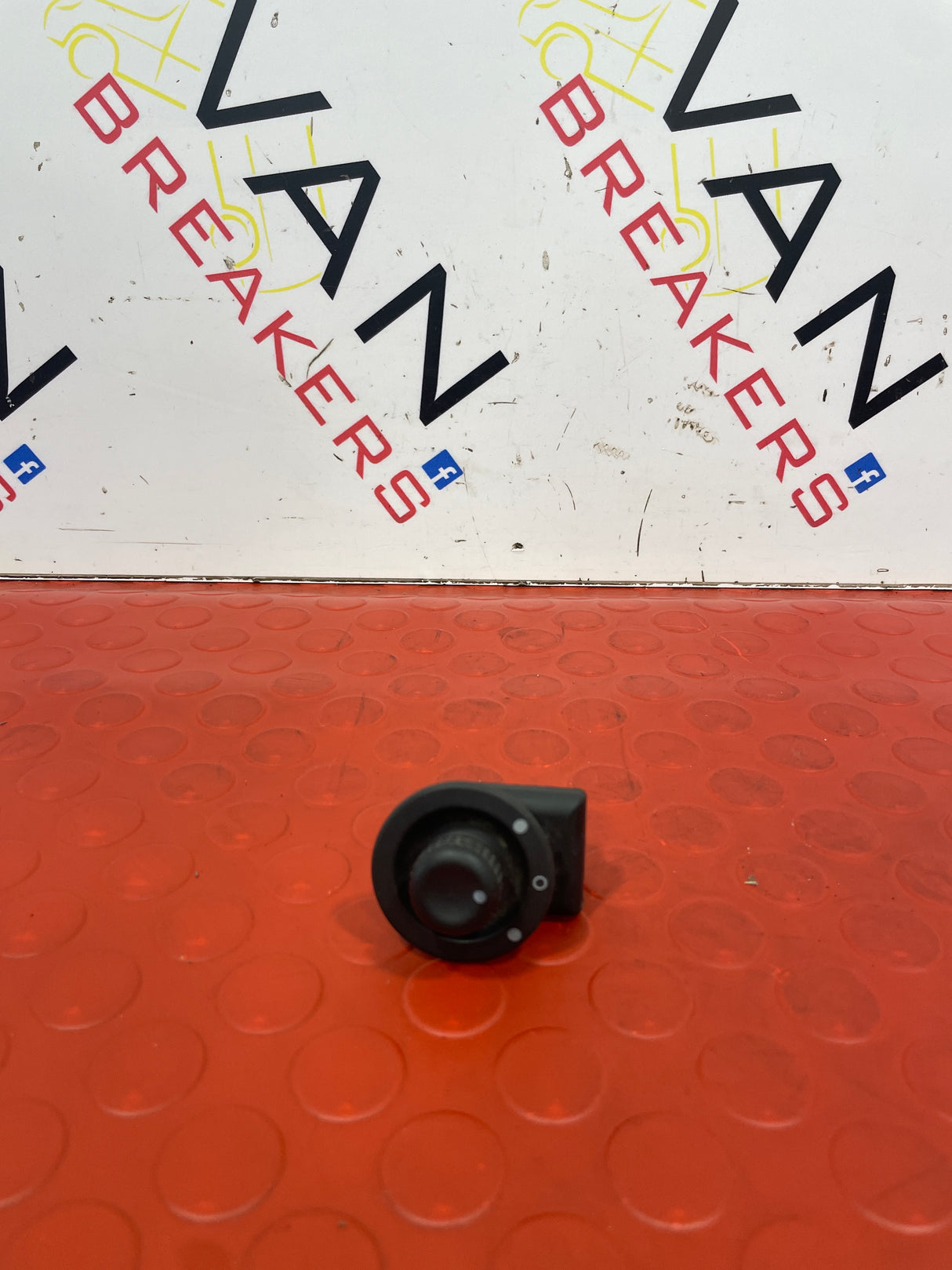 Renault Master WING MIRROR ADJUST KNOB SWITCH 2014 P/N 255784649R