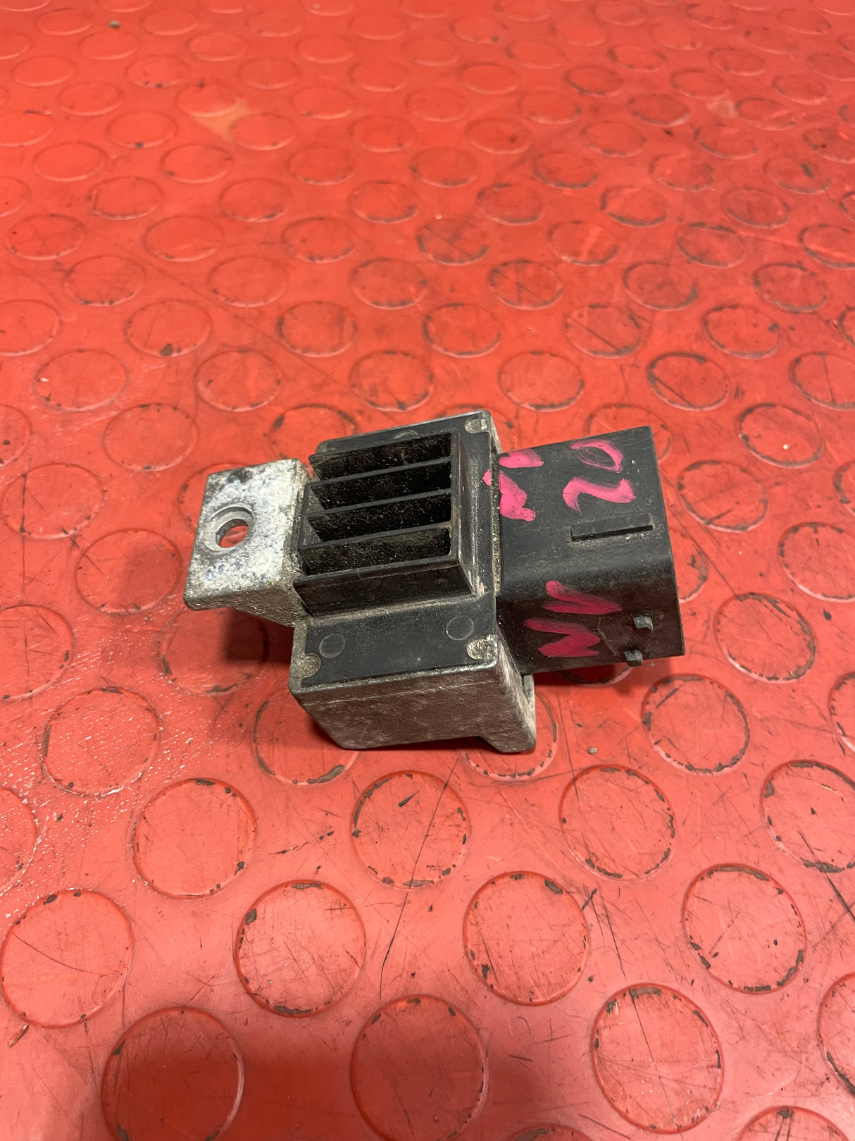 Renault Trafic/Vauxhall Vivaro/Nissan NV300 GLOW PLUG RELAY 2.0 2001-2014 P/N 8200859243