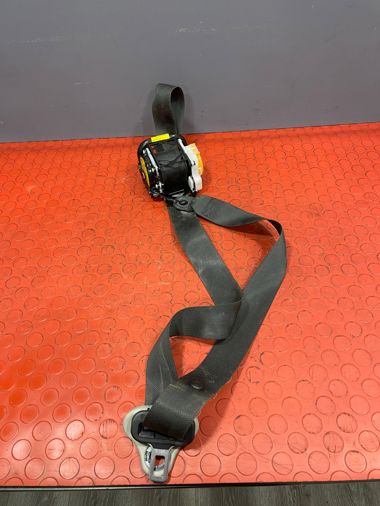 Toyota Hilux SEAT BELT Passenger Side Front 2016-2024 P/N 732200K570C0