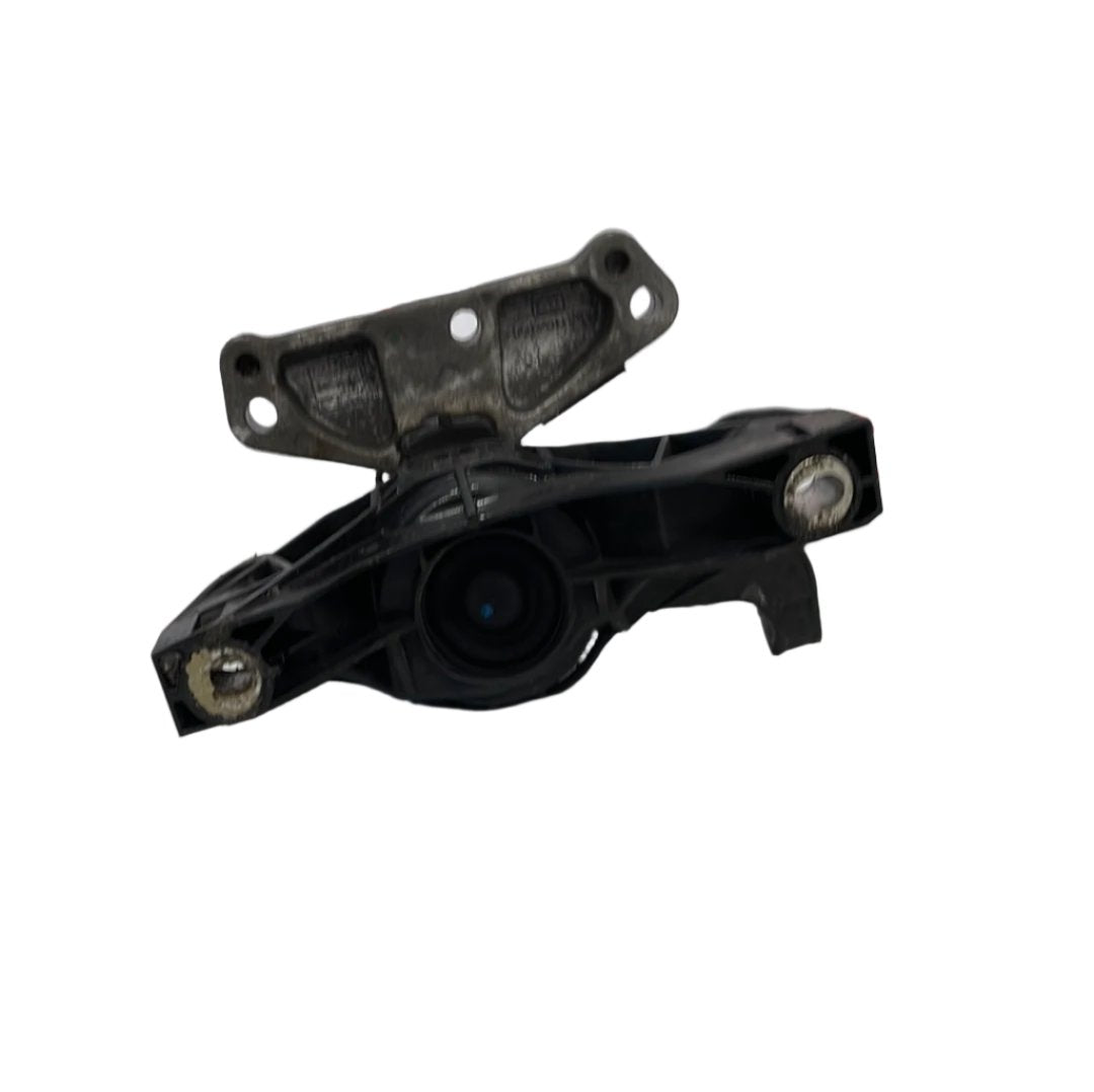 Citroen Berlingo/Peugeot Partner/Vauxhall Combo/Toyota Proace City ENGINE MOUNT O/S DRIVER'S SIDE 1.5  2019-2024 P/N 9820297580