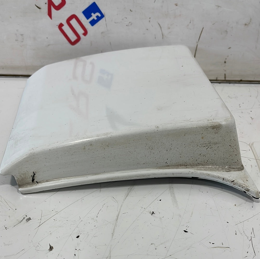 Renault Trafic PASSENGER SIDE NEAR PILLAR TRIM (Gloss White) 2014-2019 P/N 798194839R