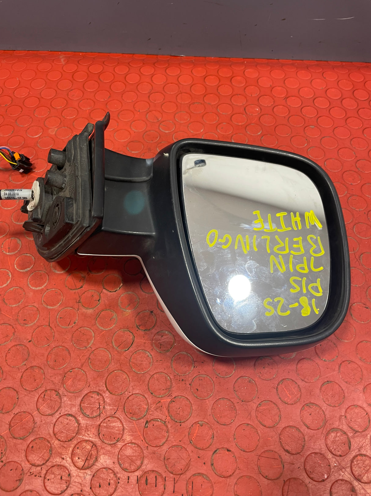 Citroen Berlingo/Peugeot Partner/Vauxhall Combo/Toyota Proace City WING MIRROR Passenger's Side 7 PIN 1.5 2018-2025 P/N 98169900XT - 3