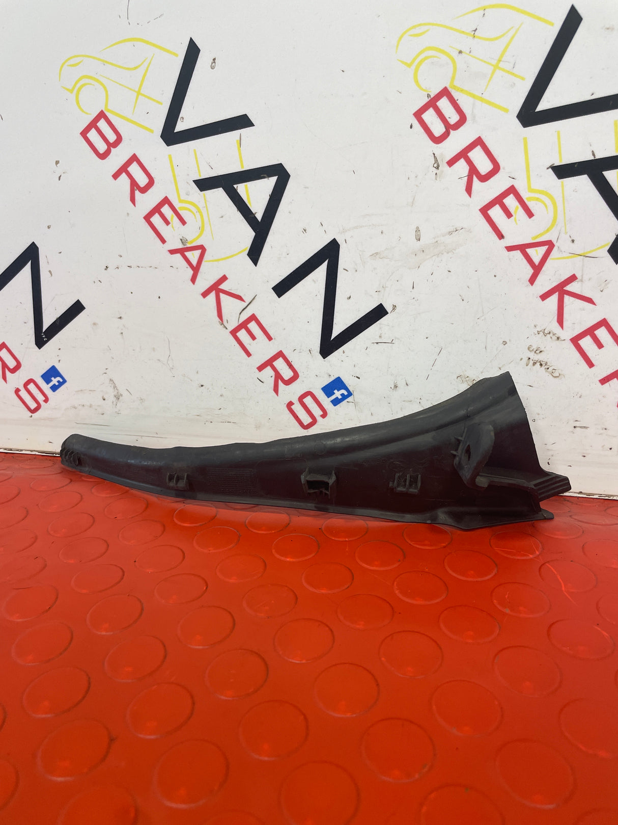 Citroen Dispatch/Peugeot Expert PASSENGER SIDE FRONT WEATHER STRIP SCUTTLE  2018-2024 P/S  P/N 9812855277