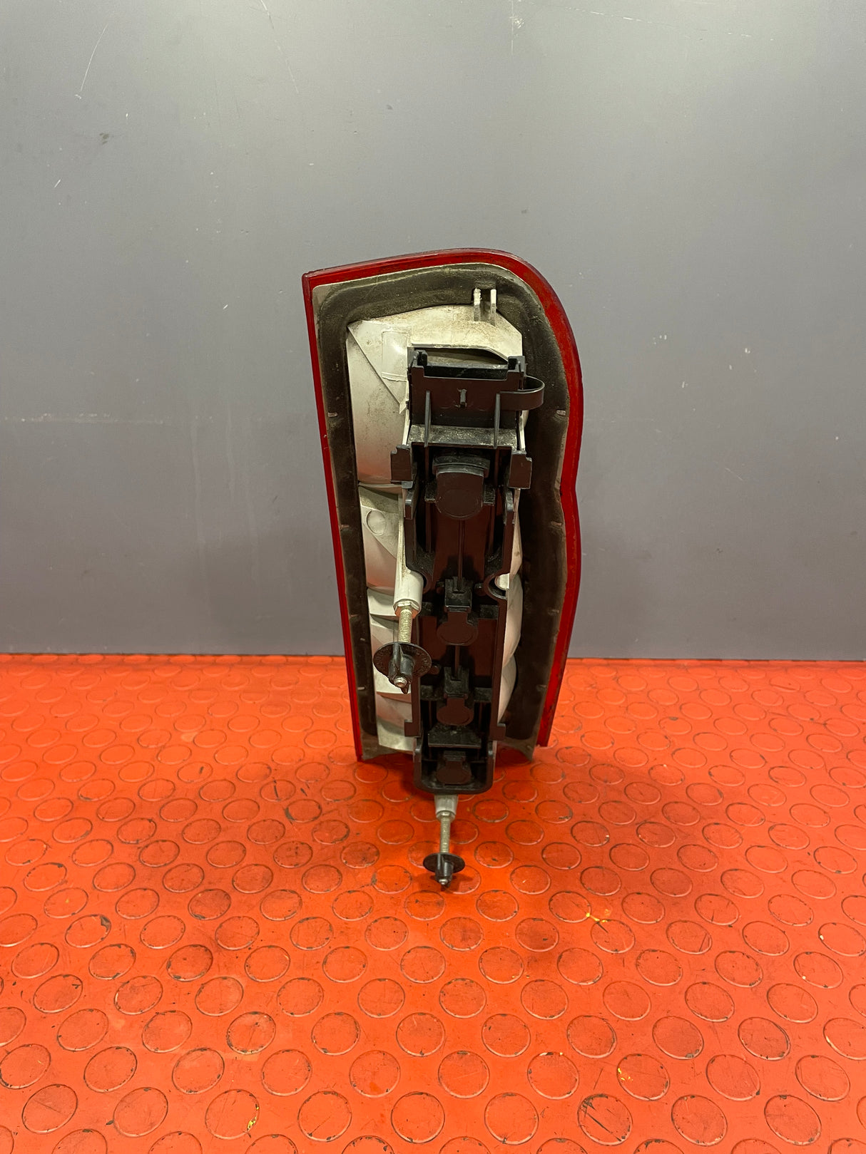Ford Transit Mk7 PASSENGER SIDE REAR TAILLIGHT (DAMAGED) 2.2 2006-2014 P/N 6C1113405A - 4