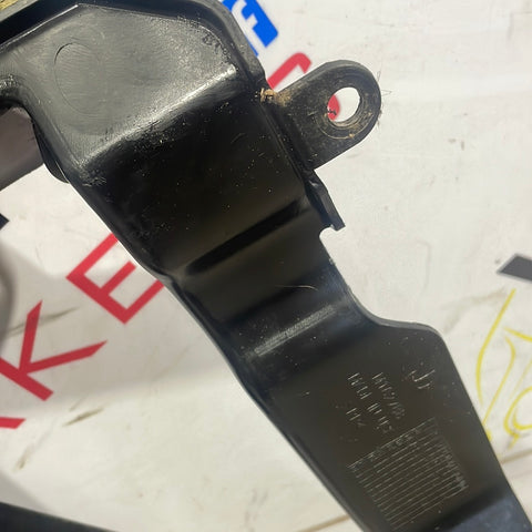 John Deere Gator SEAT COVER CONSOLE 2013 P/N M162788