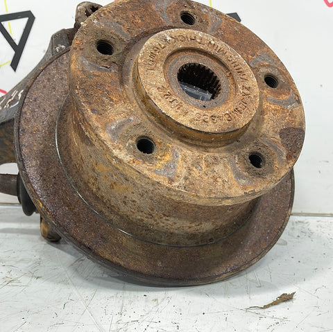 John Deere Gator FRONT PASSENGER SIDE HUB AND CALLIPER 2013 P/N M158323