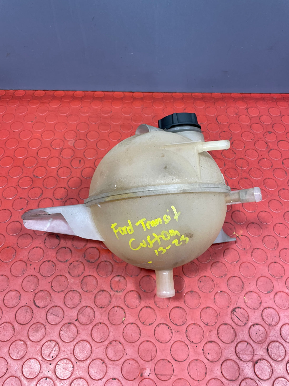 Ford Transit Custom COOLANT EXPANSION BOTTLE FWD 2013-2023 P/N BK218K218AG