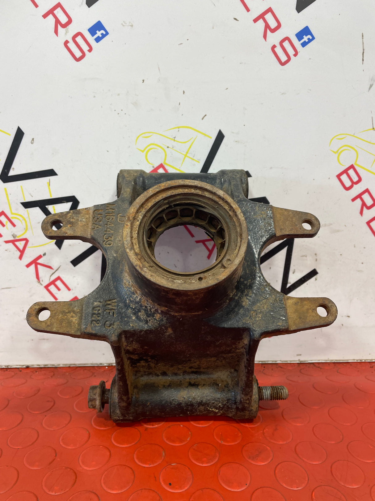 John  Deere Gator REAR D/S STUB 2014 P/N M164439