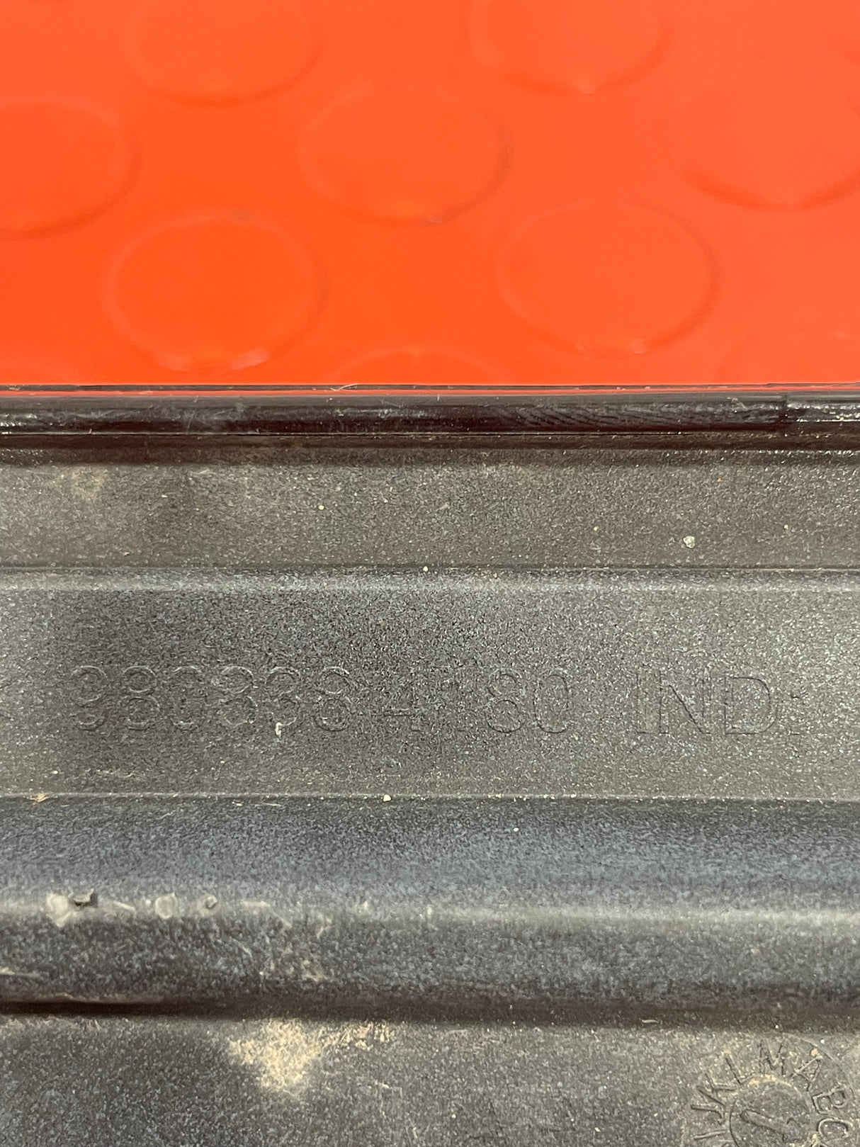 Citroen Dispatch/ Peugeot Expert/ Toyota Proace/ Vauxhall Vivaro PASSENGER SIDE SLIDING DOOR RAIL TRIM (Black) 2019-2023  P/N 9808384180