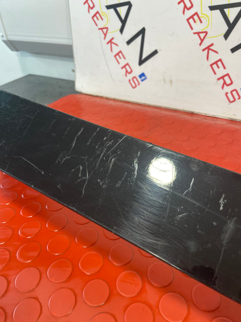 Citroen Dispatch/ Peugeot Expert/ Toyota Proace/ Vauxhall Vivaro PASSENGER SIDE SLIDING DOOR RAIL TRIM (Black) 2019-2023  P/N 9808384180