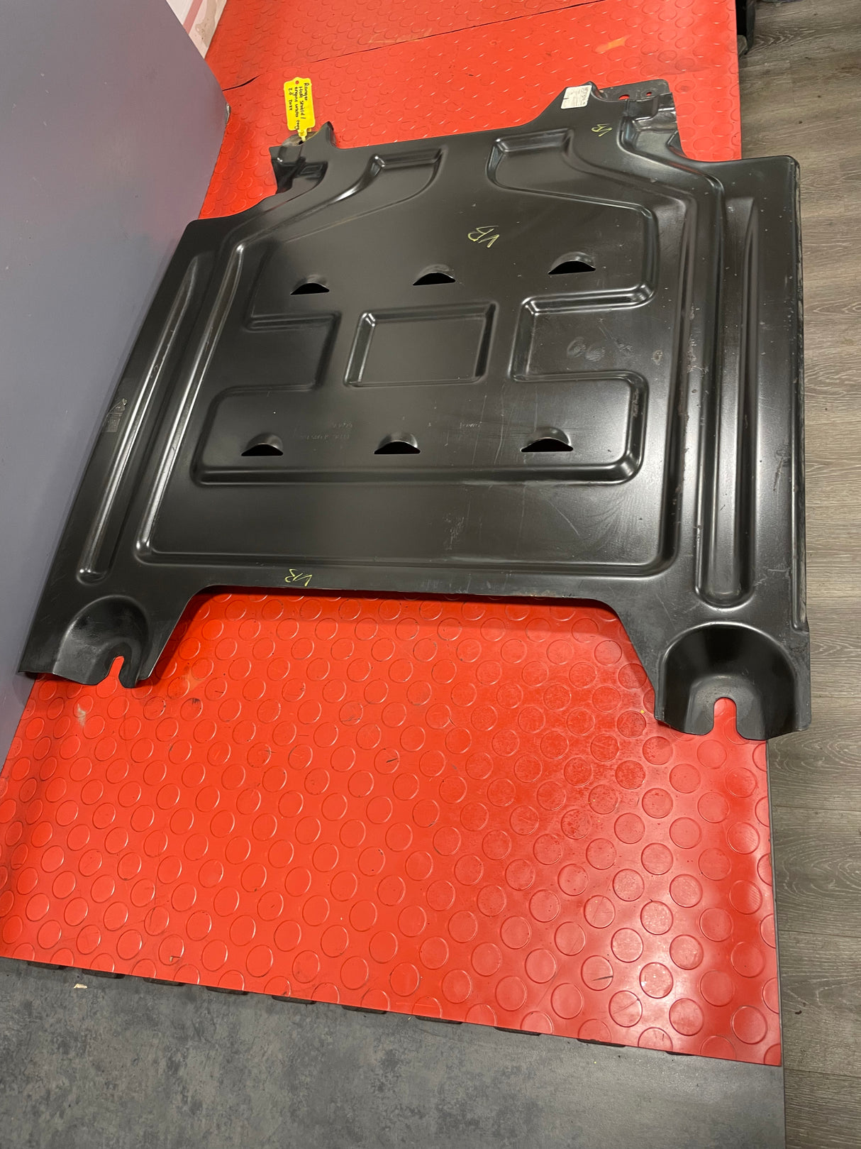 Ford Ranger Wildtrak HEAT SHIELD/ENGINE UNDER TRAY 2.0 2022 P/N EB3C5F085BA