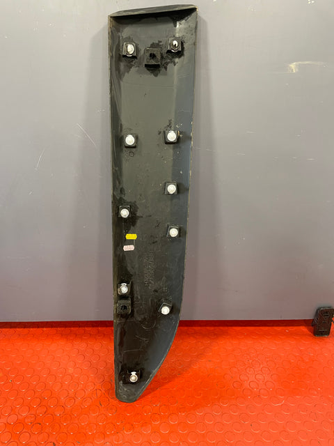 Citroen Berlingo/Vauxhall Combo/Peugeot Partner/Proace City DOOR MOULDING FRONT PASSENGER SIDE 2019-2024  P/N 9817696377