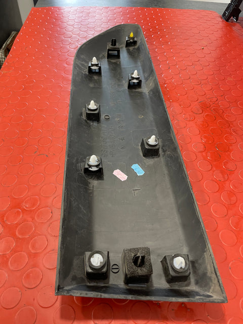 Citroen Berlingo/Vauxhall Combo/Peugeot Partner/Proace City DOOR MOULDING FRONT DRIVER SIDE 2019-2024  P/N 9817695177