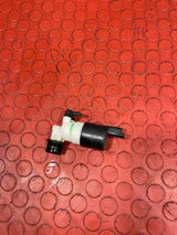 Citroen Berlingo/Peugeot Partner/Vauxhall Combo/Toyota Proace City WINDSCREEN WASHER PUMP P/N 9632984980 / 9645163380 / 9643447980