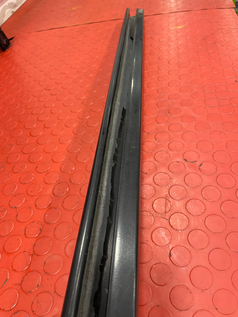 Citroen Dispatch/ Peugeot Expert/Vauxhall Vivaro/Proace/Fiat Scudo SLIDING DOOR RAIL D/S Right 2008-2016 P/N 140118780