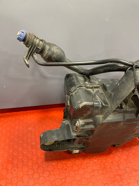 Citroen Berlingo/Peugeot Partner/Toyota Proace City/Vauxhall Combo ADBLUE TANK W/ FILLER HOSE 2019-2024 P/N 9817601880 - 1