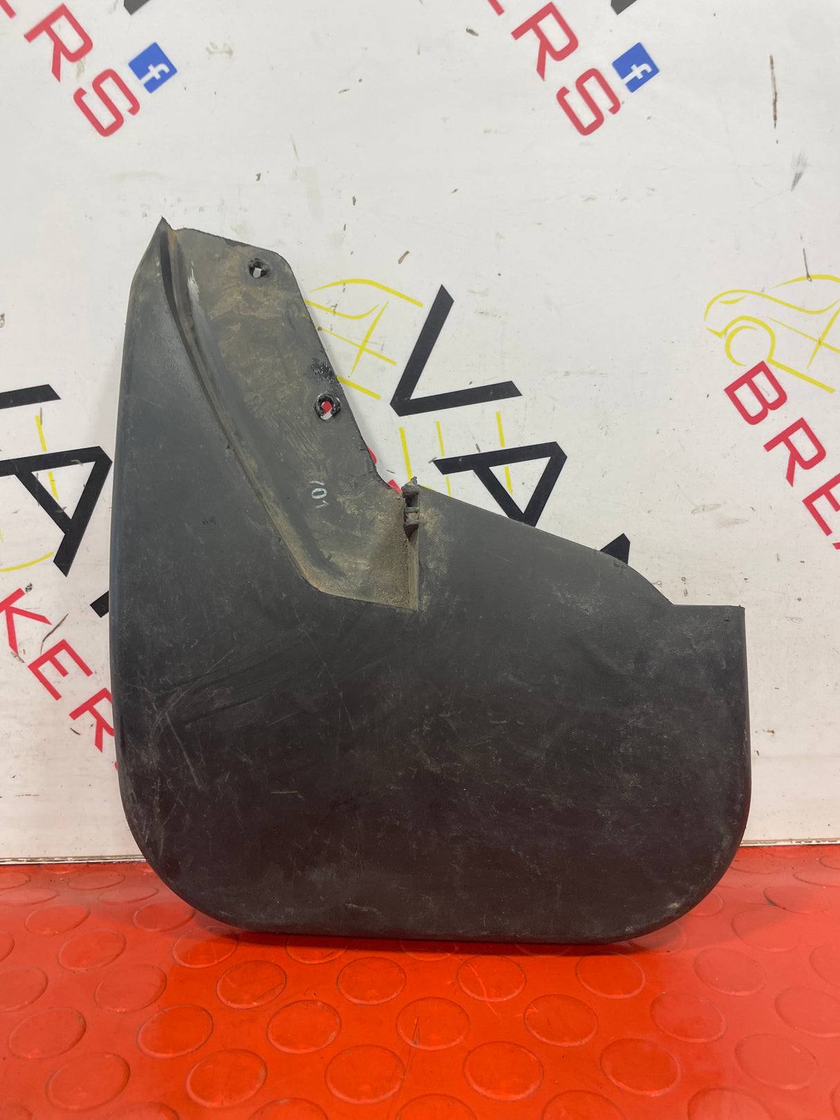 Ford Transit Custom REAR MUDFLAP PASSENGER SIDE LEFT 2013-2018  P/N BK2128371ACW