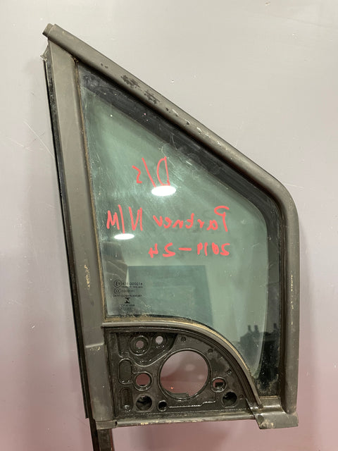 Citroen Berlingo/Peugeot Partner/Vauxhall Combo/Toyota Proace City QUARTER GLASS WINDOW Driver Side  2019-2024 P/N 9818042180