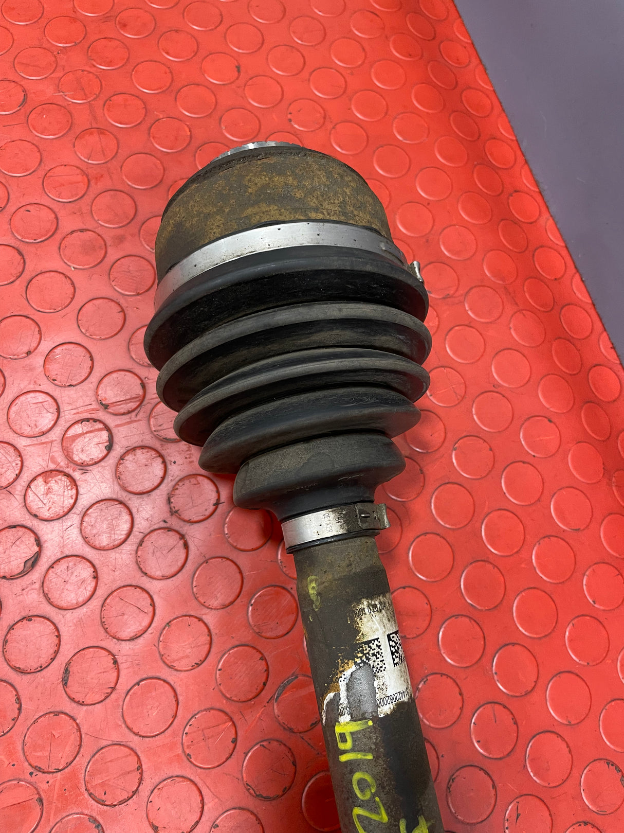 Mercedes Benz Sprinter DRIVE SHAFT ASSEMBLY Passenger's Side N/S 2019 P/N A9103301000 / 8144220820004