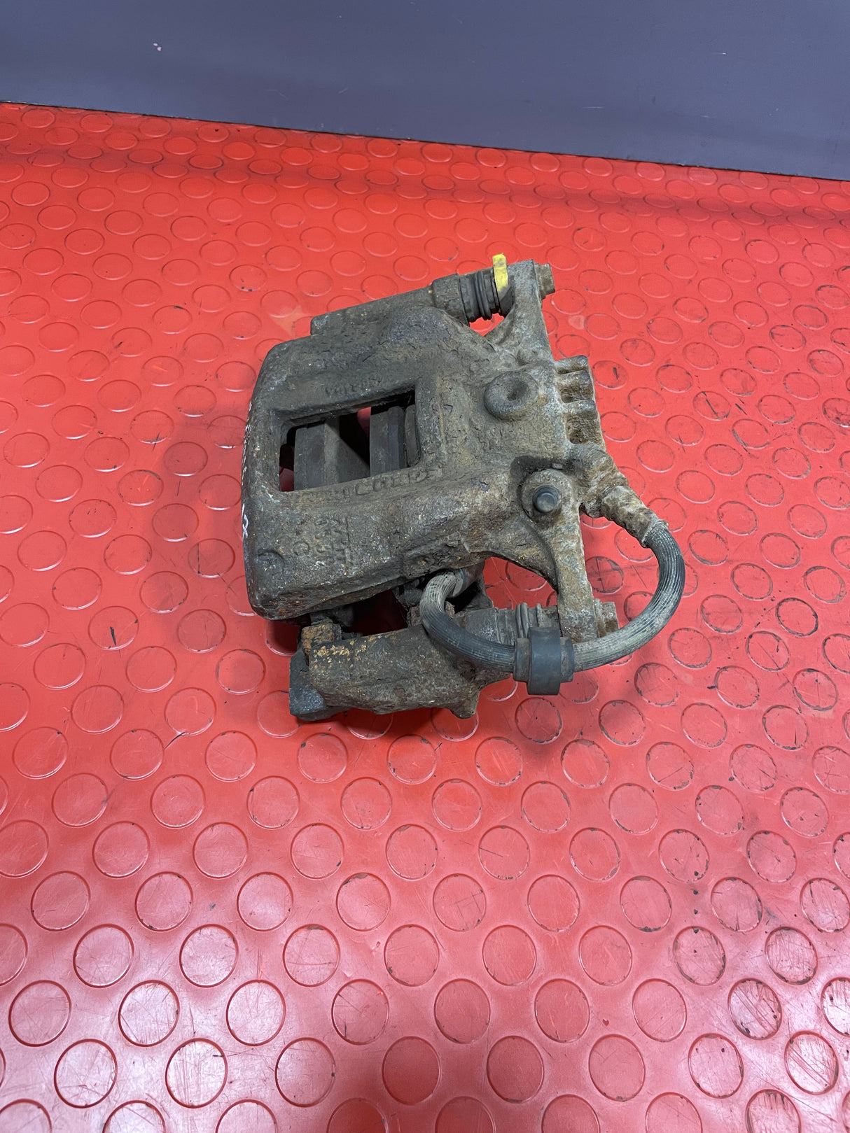 Renault Trafic/Vauxhall Vivaro/NV300 Primastar FRONT BRAKE CALIPER Passenger's Side 2014-2019 P/N 410119298R