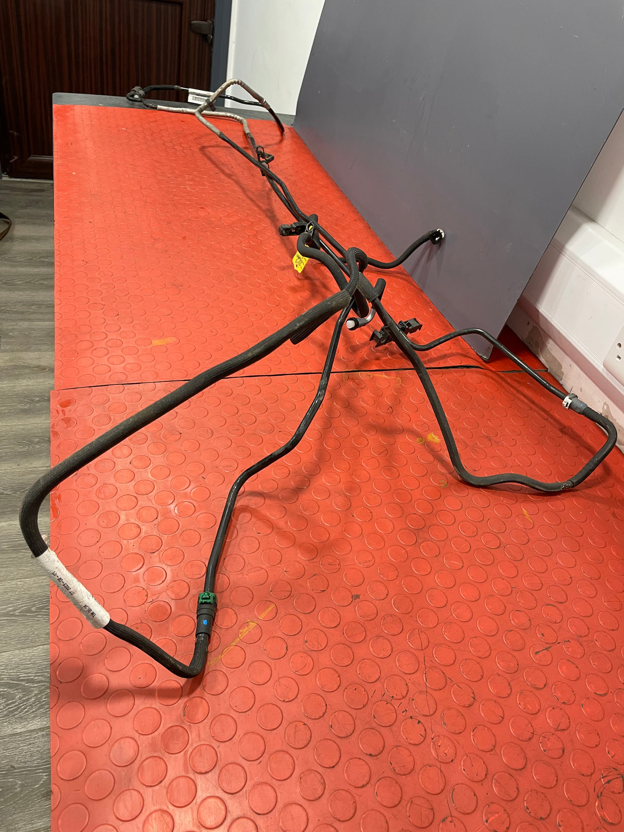 Citroen Berlingo/Peugeot Partner/Toyota Proace City/Vauxhall Combo COMPLETE FUEL LINE PIPES 1.5 HDI 2019-2024 P/N 9829049780 / 9819959180