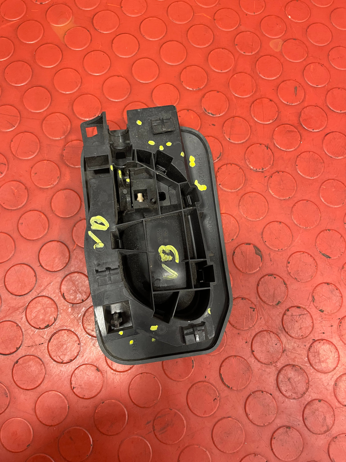 Vauxhall Vivaro/Citroen Dispatch/Peugeot Expert/Toyota Proace City/Fiat Scudo INNER DOOR OPENER DRIVER SIDE RH REAR P/N 1400047170