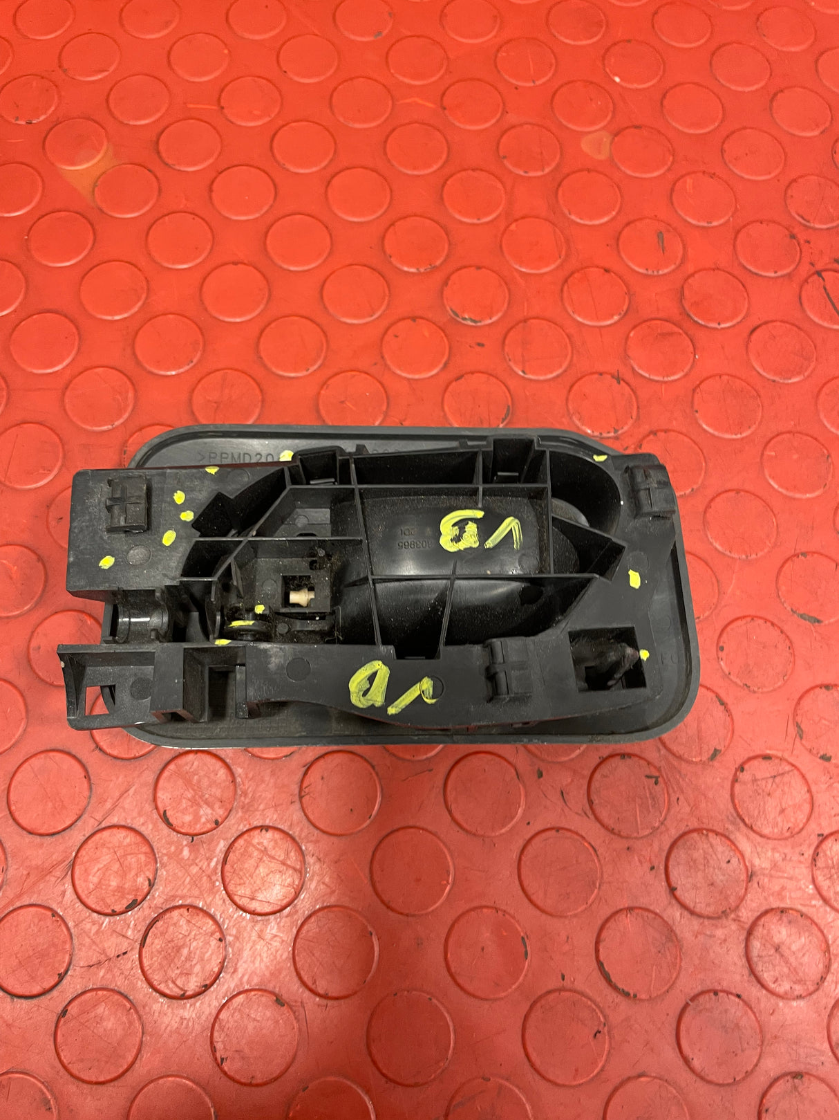 Vauxhall Vivaro/Citroen Dispatch/Peugeot Expert/Toyota Proace City/Fiat Scudo INNER DOOR OPENER DRIVER SIDE RH REAR P/N 1400047170