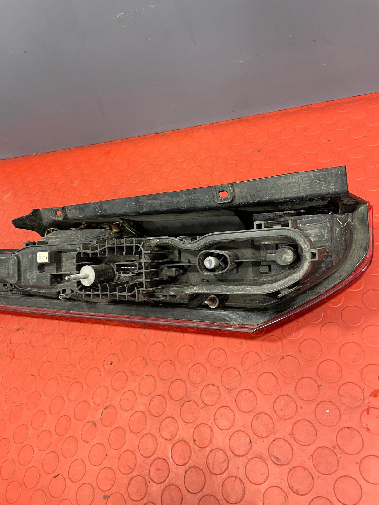 Ford Transit Custom TAILLIGHT DRIVER SIDE RH 2013-2018 P/N BK2113404AG