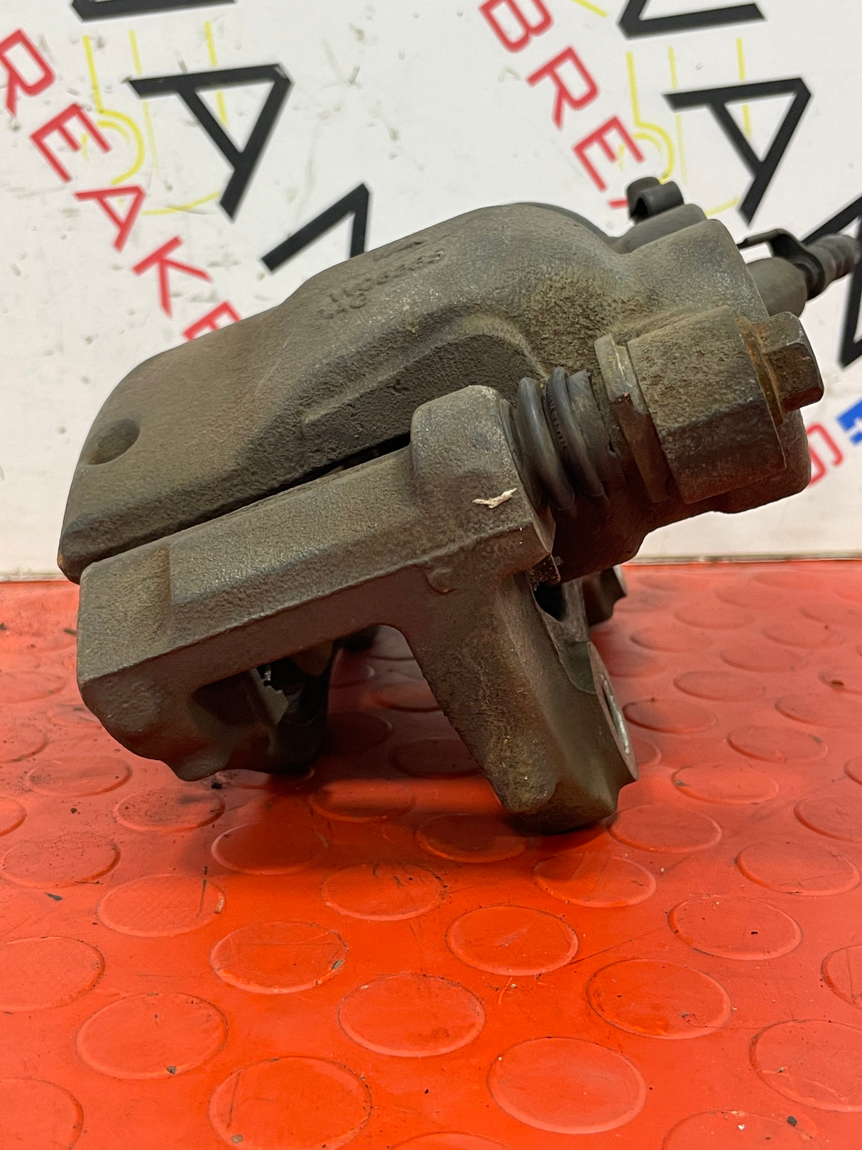 Ford Transit Custom PASSENGER SIDE FRONT BRAKE CALIPER AND CARRIER 2013-2018 P/N  2B294