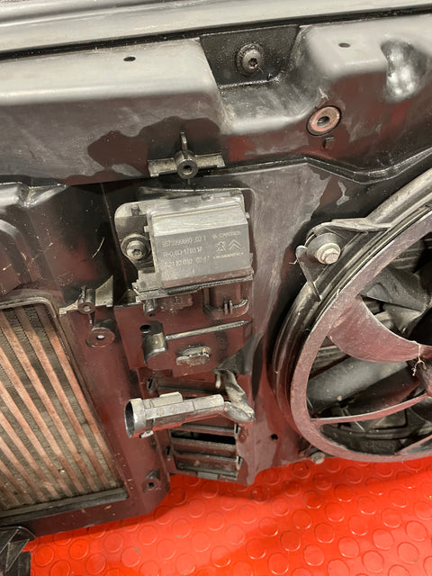 Peugeot Partner/Citroen Berlingo COMPLETE SLAM PANEL w/ RADIATOR,AC CONDENSER,FAN,RESISTOR,INTERCOOLER, & SIDE COVER MK2 1.6 HDI 2016-2018 P/N 9682720580 - 1