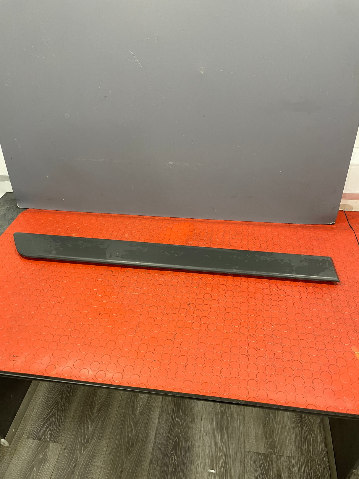 Ford Transit Custom DRIVER'S SIDE SLIDING DOOR MOULDING TRIM  2013-2016 P/N BK2129076ABW - 2