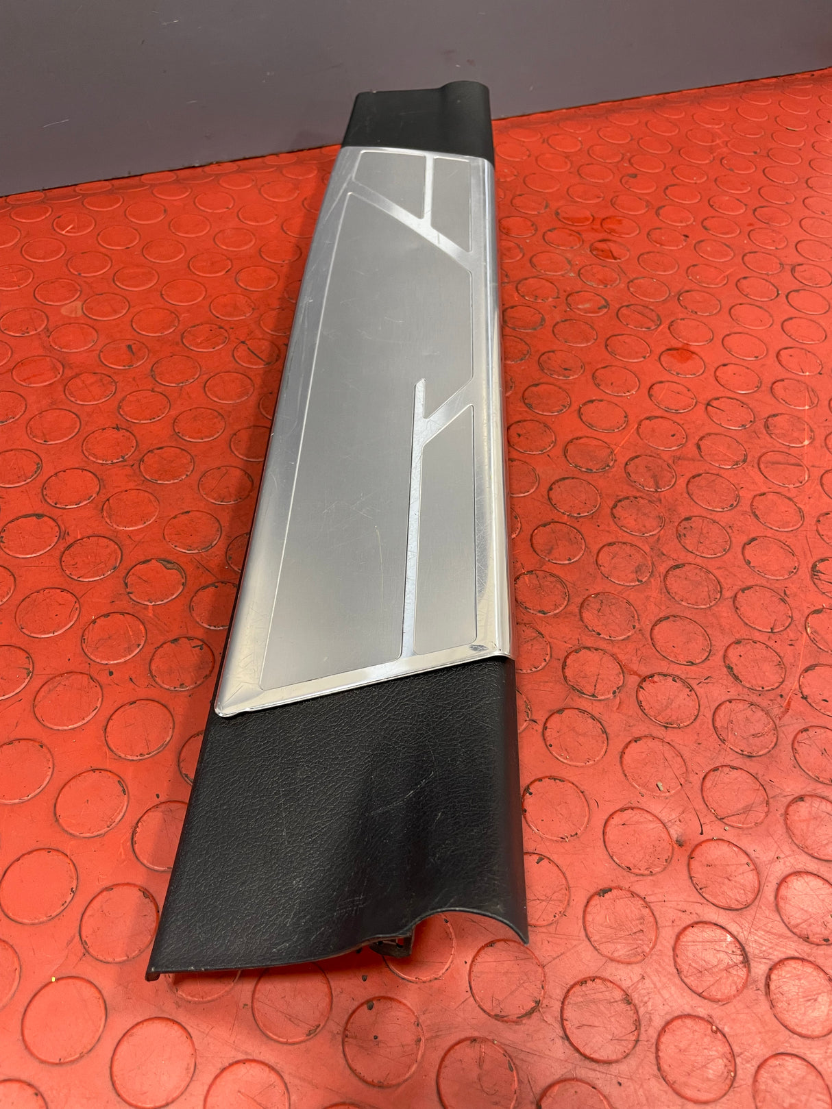 Toyota Hilux Invincible INNER CHROME THRESHOLD DOOR SILL TRIM Passenger's Side 2016-2023 P/N 67918KK010