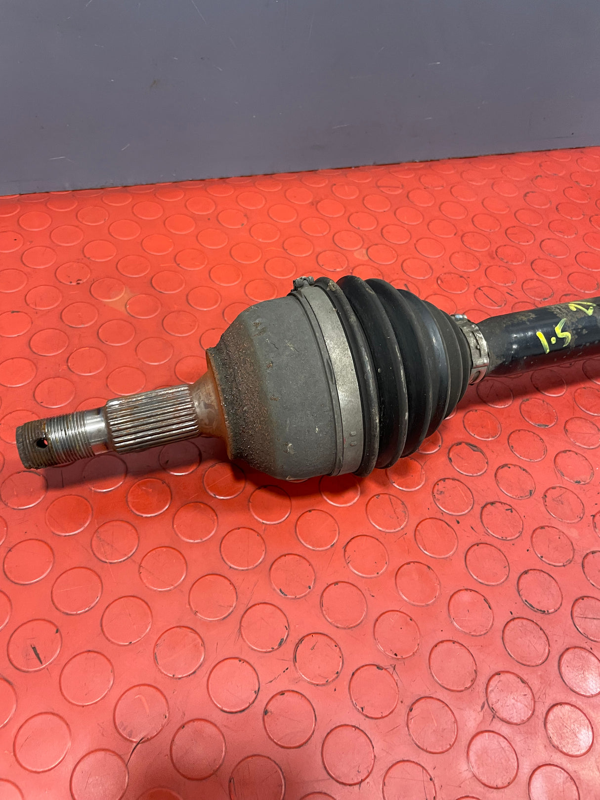 Citroen Dispatch/Peugeot Expert/Vauxhall Vivaro/Toyota Proace/Fiat Scudo DRIVESHAFT Passenger Side 2016-2024 P/N 9820048180 - 1