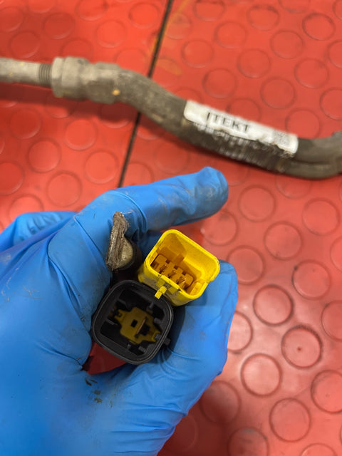 Citroen Berlingo/Peugeot Partner/Vauxhall Combo/Toyota Proace City COMPLETE POWER STEERING RACK 1.5 2019-2024 P/N 9824390580 - 1 / 6820000302