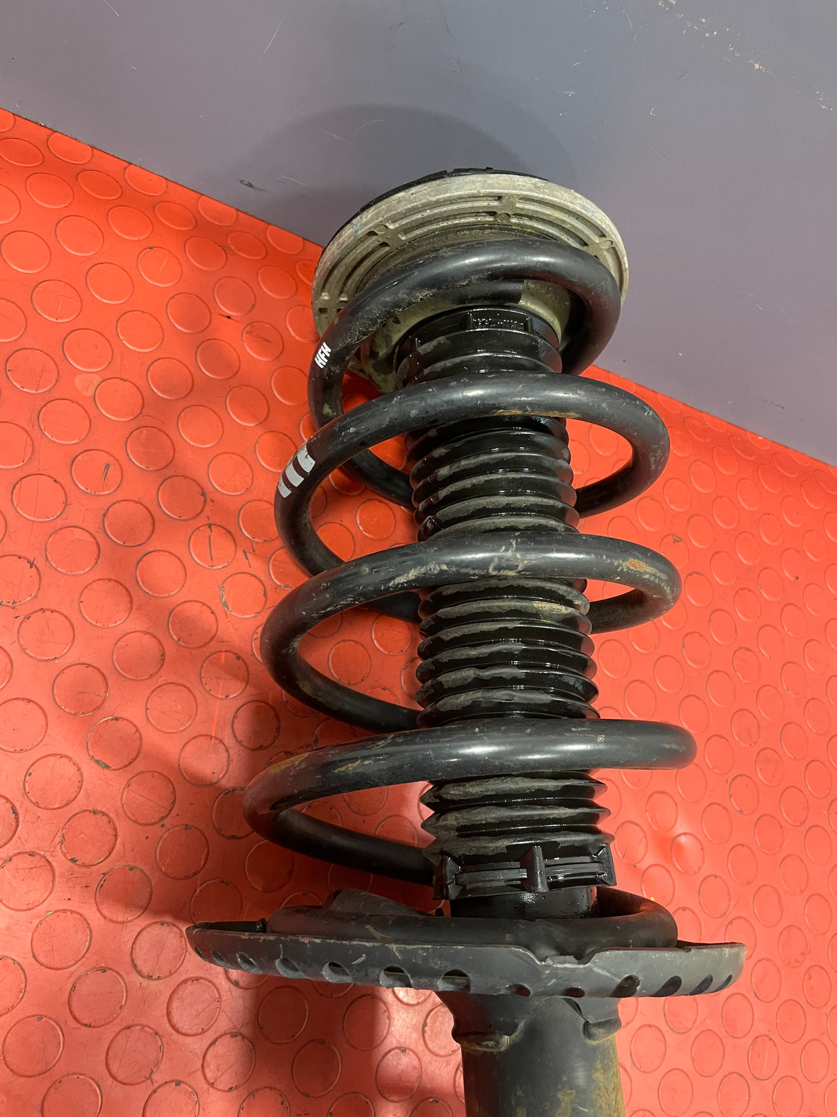 Volkswagen Transporter VW COMPLETE SHOCK ABSORBER (Fits Both Sides) 2016 P/N 7E5413031H-1