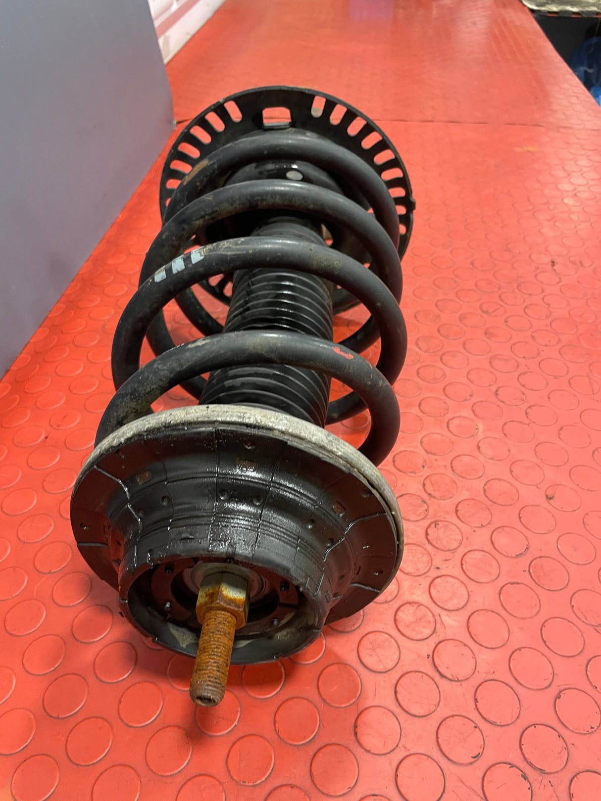 Volkswagen Transporter VW COMPLETE SHOCK ABSORBER (Fits Both Sides) 2016 P/N 7E5413031H-1