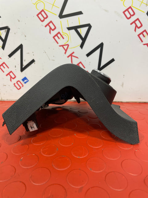 Citroen Berlingo/Peugeot Partner/Vauxhall Combo/Toyota Proace City LIGHT SWITCH AND SURROUND 2019-2024 P/N 9823887977-0 / 9818377077