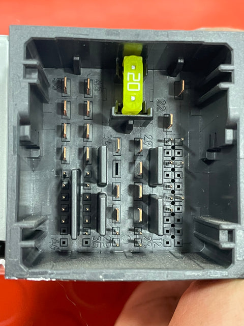 Citroen Dispatch/Peugeot Expert/Vauxhall Vivaro/Toyota Proace  MULTI FUNCTION  RADIO  AUDIO AND SAT NAV DISPLAY WITH SURROUND AND HEAD UNIT 2016-2024 P/N 9831665880 9834032980