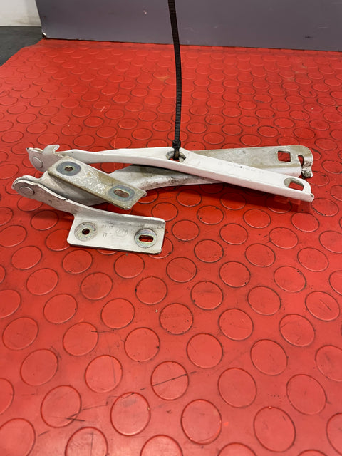 Peugeot Partner/Citroen Berlingo  BONNET HINGES (Pair) 2008-2018   P/N 968063148001