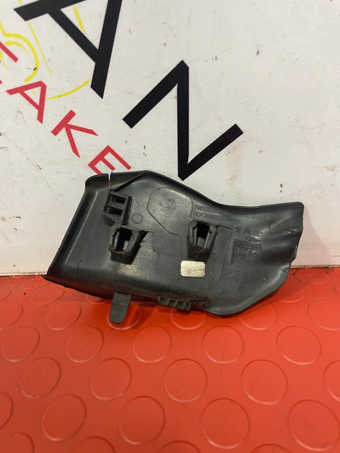 Citroen Dispatch/ Peugeot Expert/ Toyota Proace/ Vauxhall Vivaro(19) FRONT WIPER COWL TRIM 2016-2023 P/N 9811019877