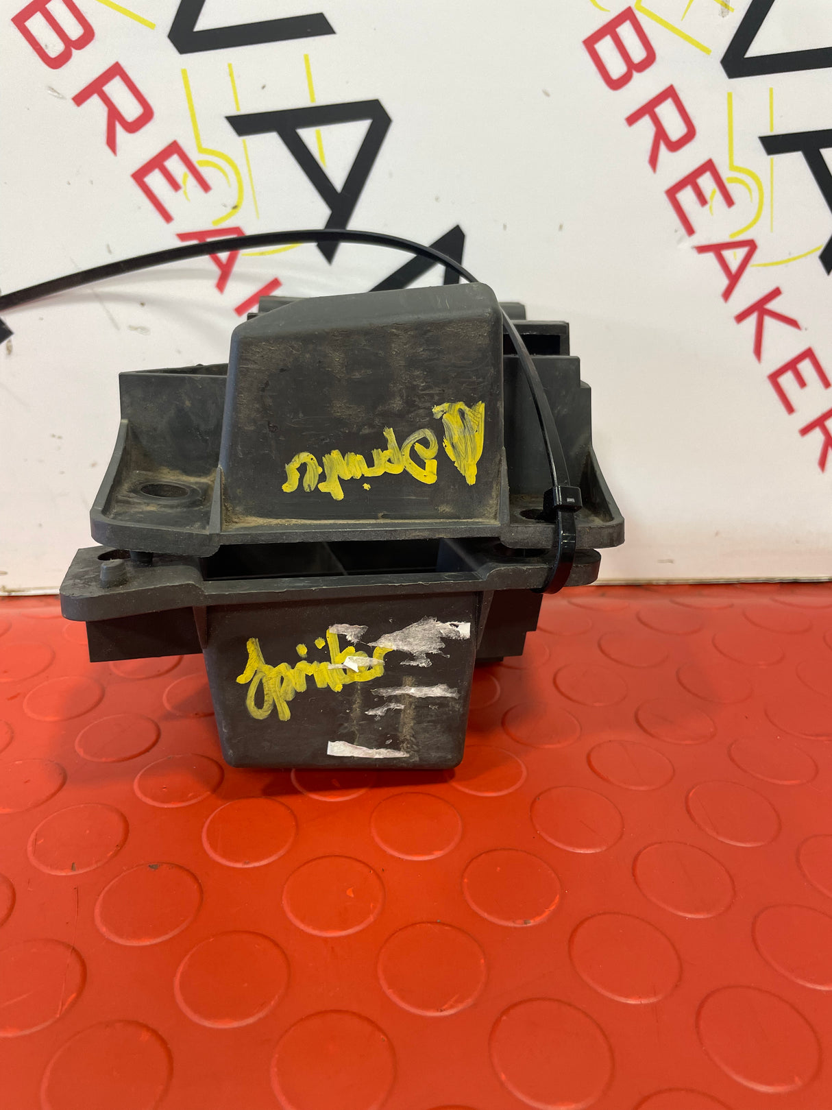 Mercedes Sprinter 906 FRONT BUMPER BRACKETS 2011   P/N A9066850263 A