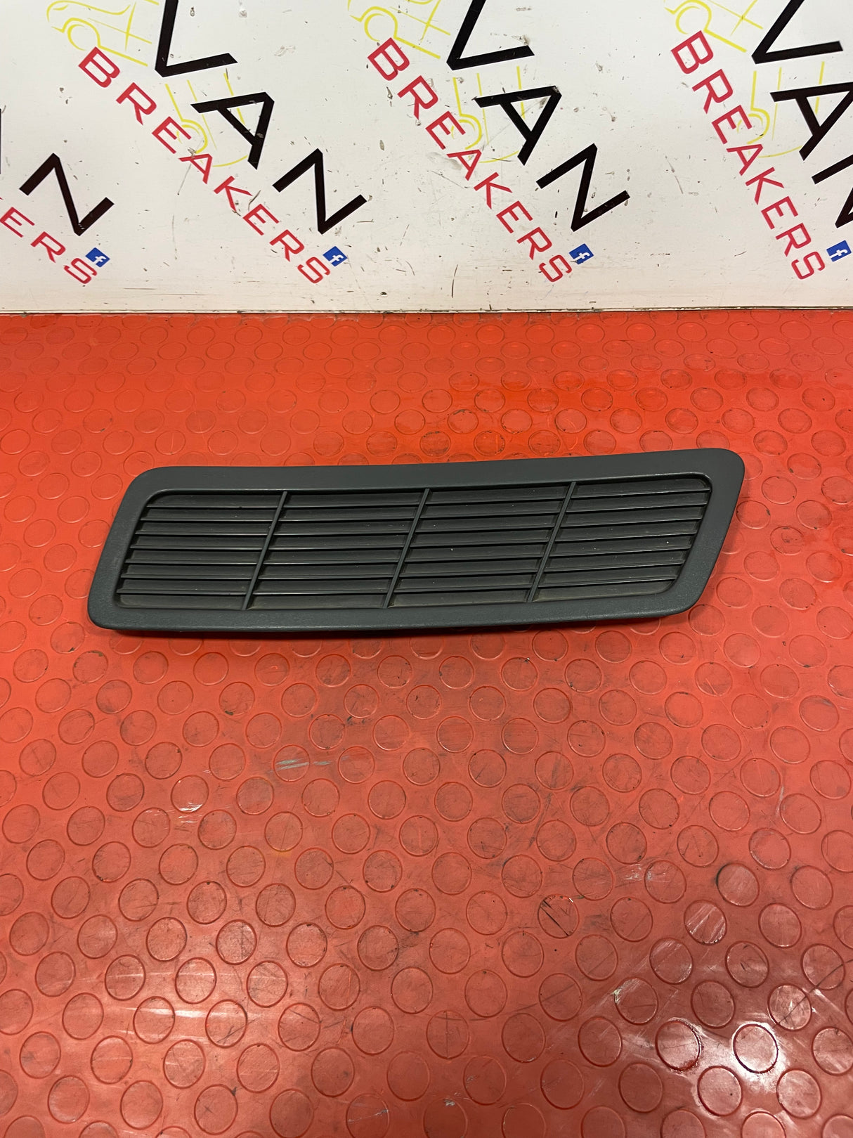 Ford Transit MK8 BONNET GRILLE Passenger Side 2013-2023 P/N BK3116585CE