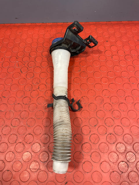 Citroen Dispatch/Peugeot Expert/Toyota Proace/Fiat Scudo MK2 WINDSCREEN WASHER FILLER NECK w/ CAP & MOUNTING TRIM  2008-2016 P/N 9656581880