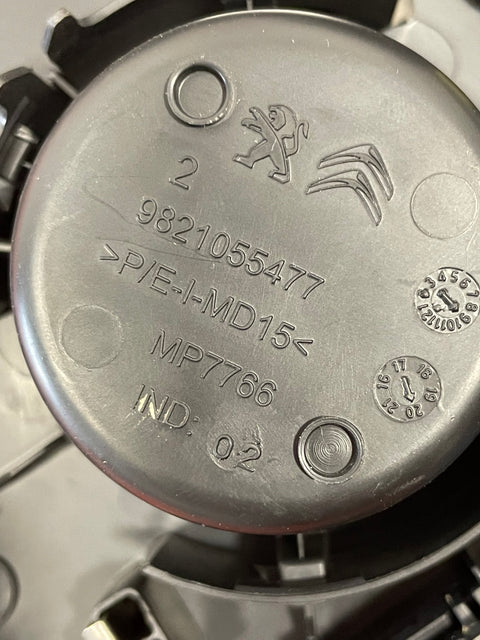 Citroen Berlingo/Peugeot Partner/Toyota Proace City/Vauxhall Combo AUTOMATIC GEAR SHIFT SELECTOR WITH  HANDBRAKE BUTTON AND SURROUND 2019-2024  P/N 98093147ZD